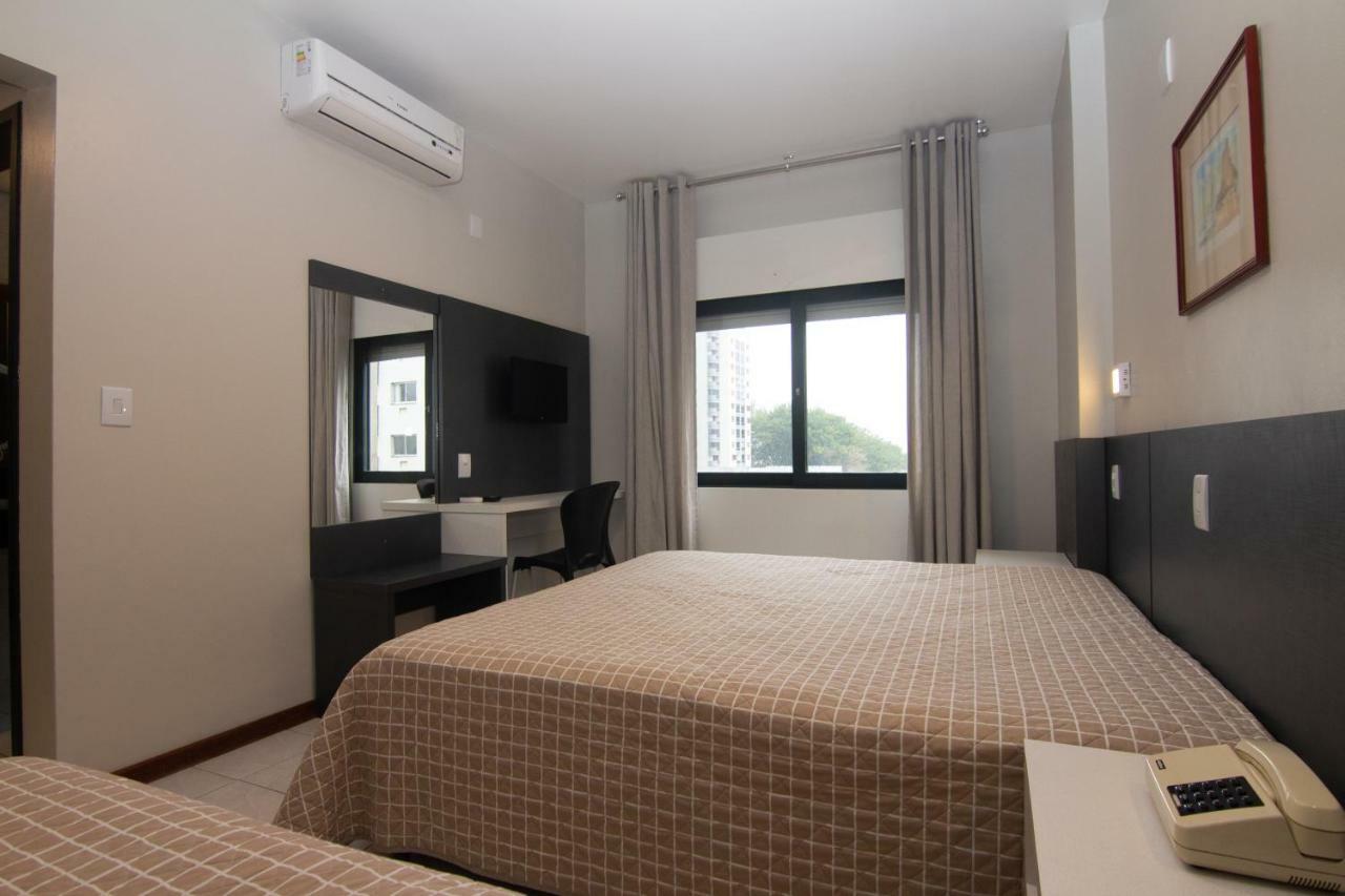 A Furninha Hotel Торрис Экстерьер фото